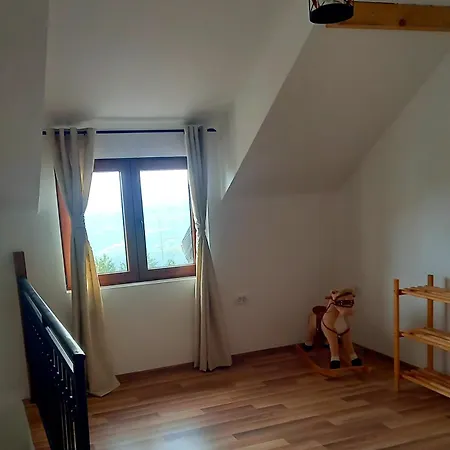 Appartement Zlatna Jabuka Lux
