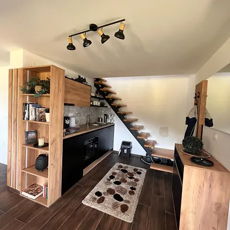 Appartement Zlatna Jabuka Lux