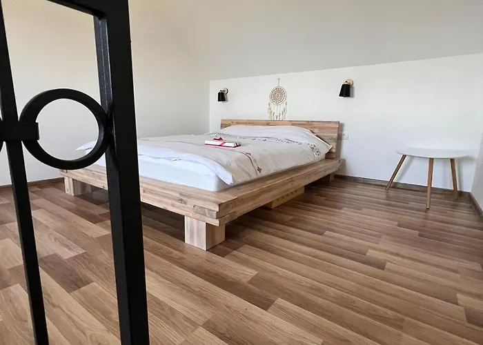 Апартаменты Zlatna Jabuka Lux *